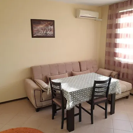 Sunny House Family Nesebyr