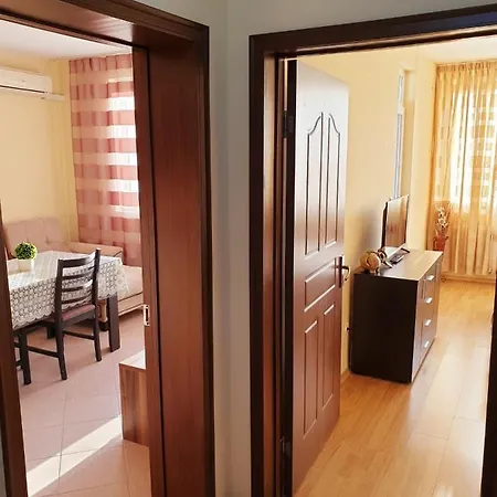 Sunny House Family * Nesebyr